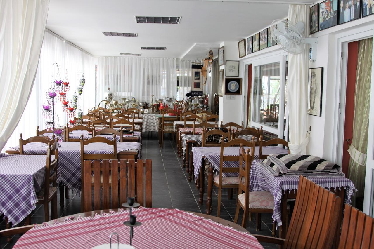 Kasgar Court Hotel Agia Varvara Exterior photo