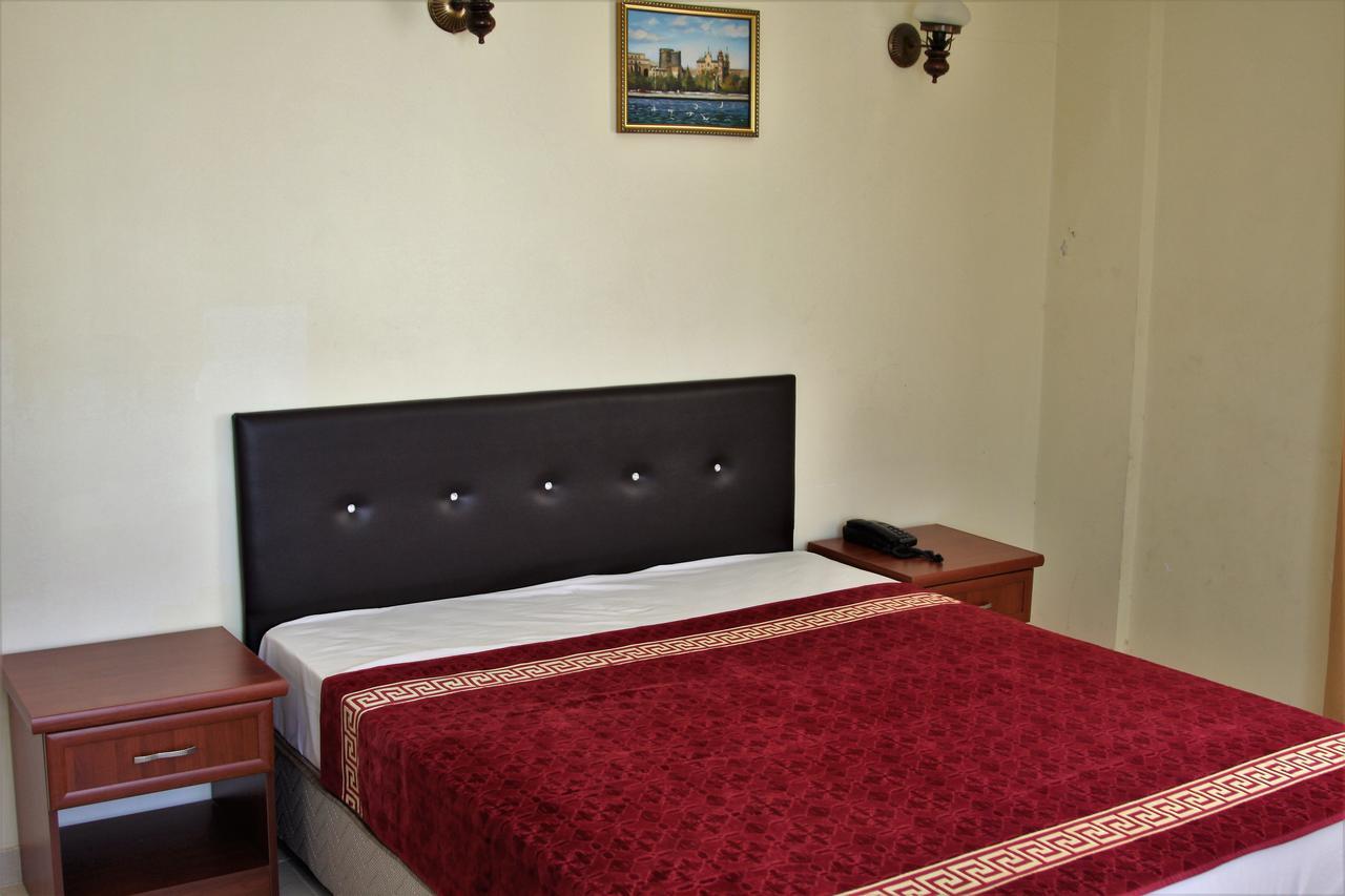 Kasgar Court Hotel Agia Varvara Exterior photo