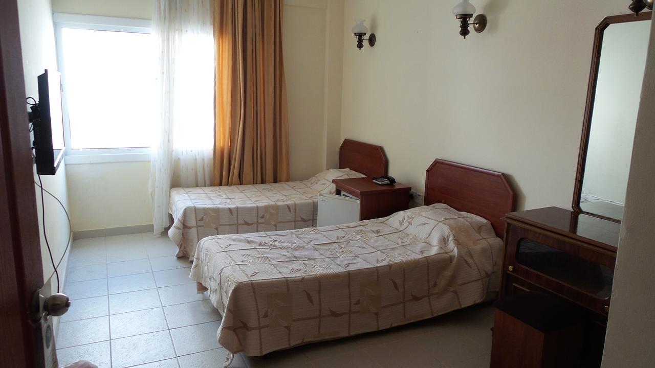Kasgar Court Hotel Agia Varvara Exterior photo