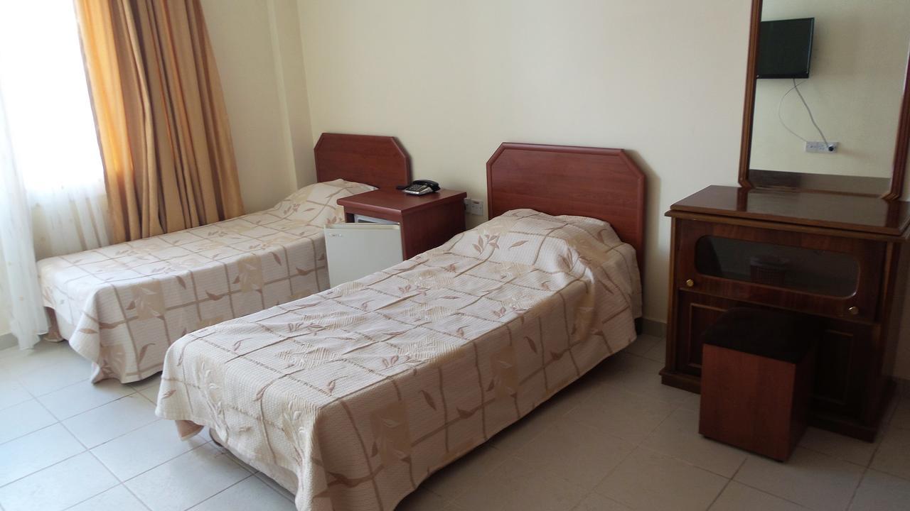 Kasgar Court Hotel Agia Varvara Exterior photo